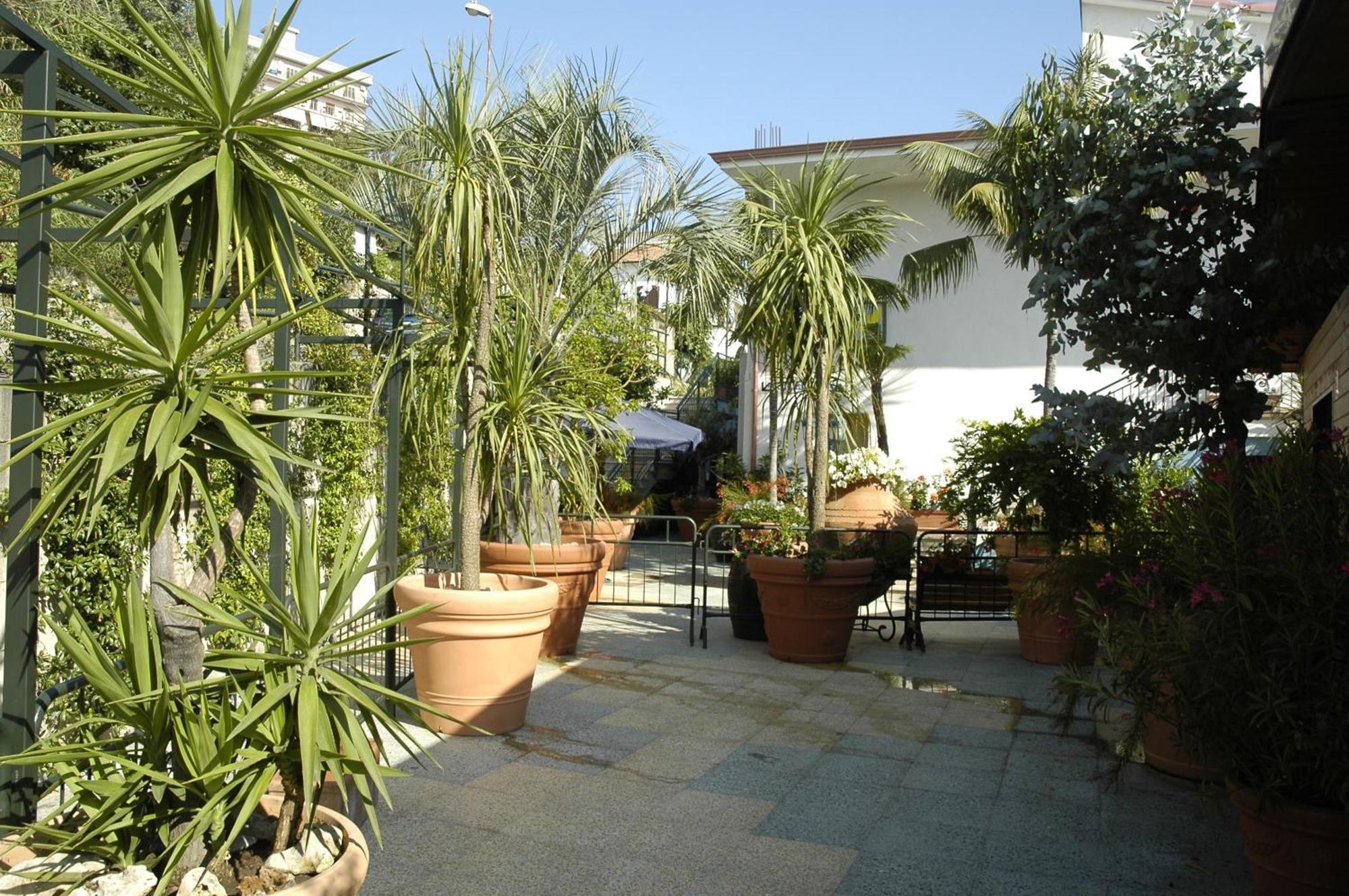 Hotel Blumentag Paola Exterior photo